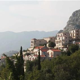 1 Bedroom Apartment with 2 Shared Pools, sleeps 2